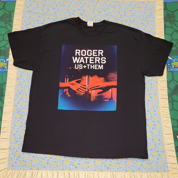 Roger Waters 🎵 US + Them 🤝 Concert Tour 🔥 Shirt XL ✨️ Pink Floyd 💎 2017 - Picture 1 of 7